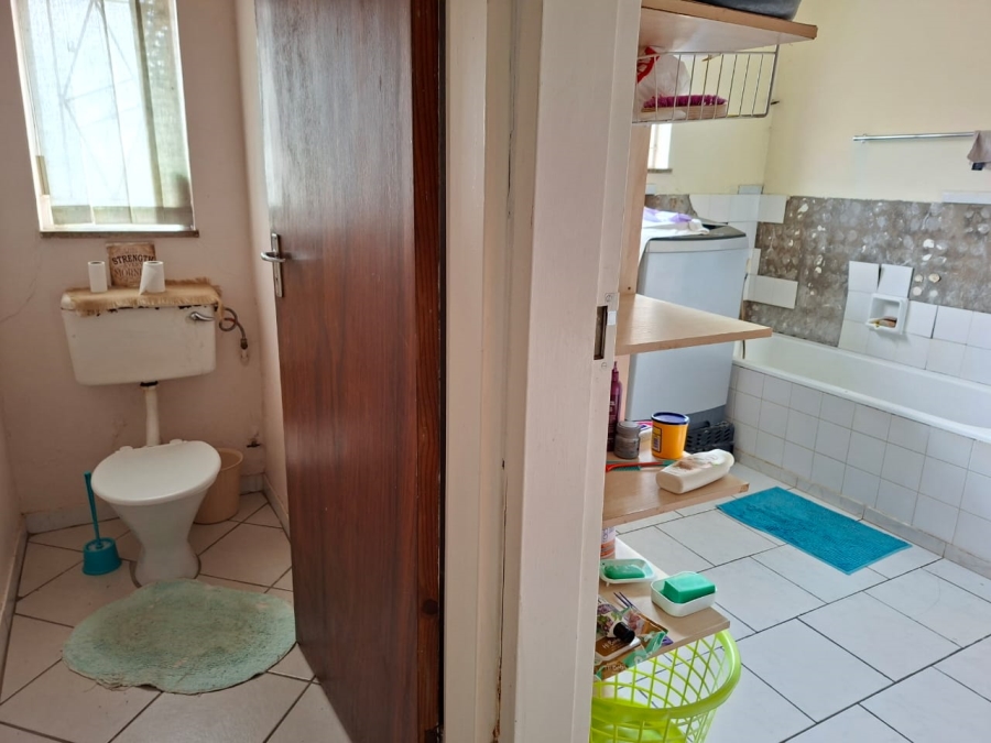 6 Bedroom Property for Sale in Universitas Free State